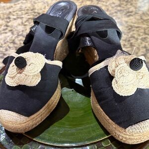 CHANEL Black and Cream Espadrille Flats